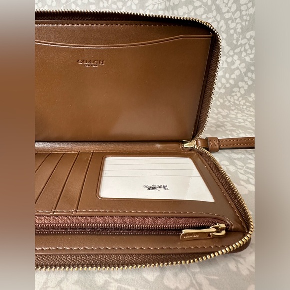 Coach Long Zip Around Wallet In Signature Canvas Im/Khaki Saddle 2 No. C4452 - Picture 4 of 5